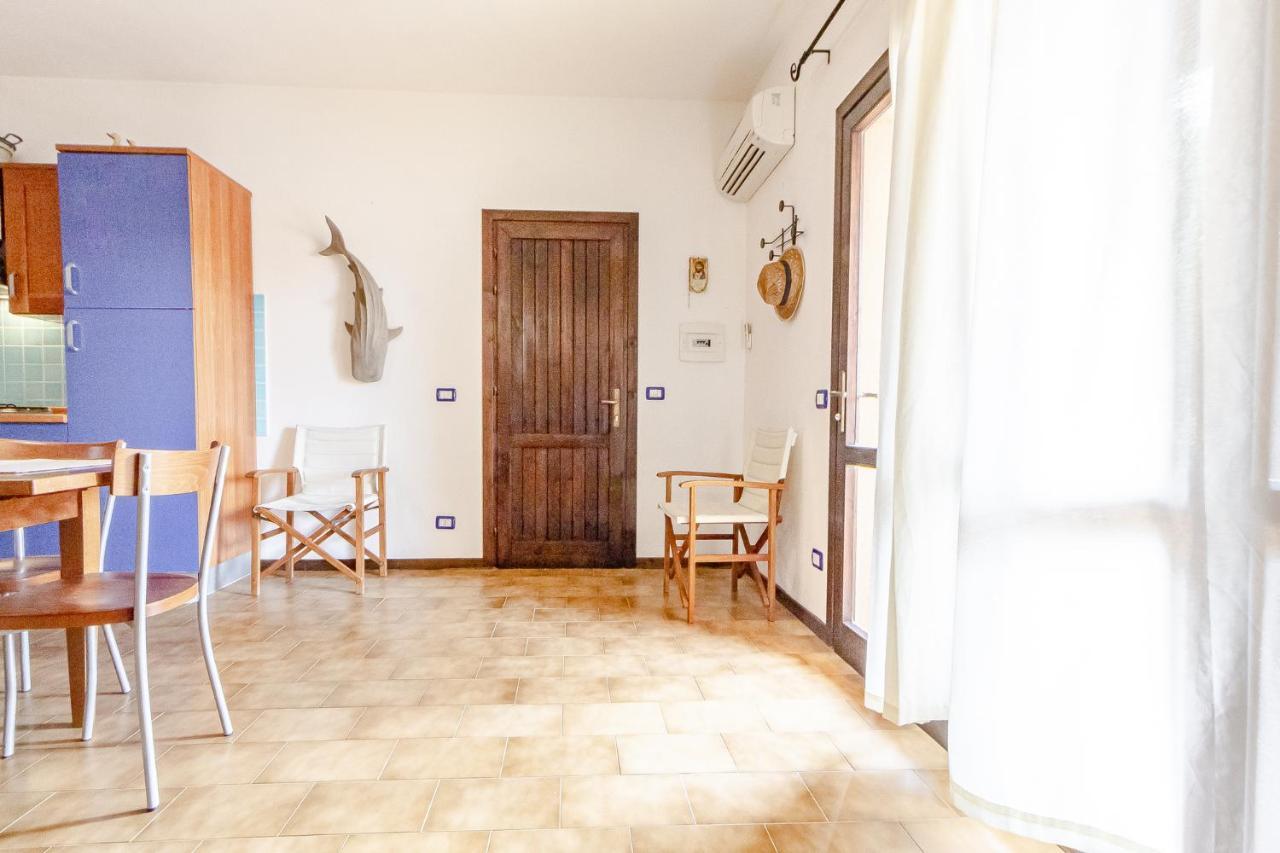 Relax Family House Al Mare Appartement Isola Rossa Buitenkant foto