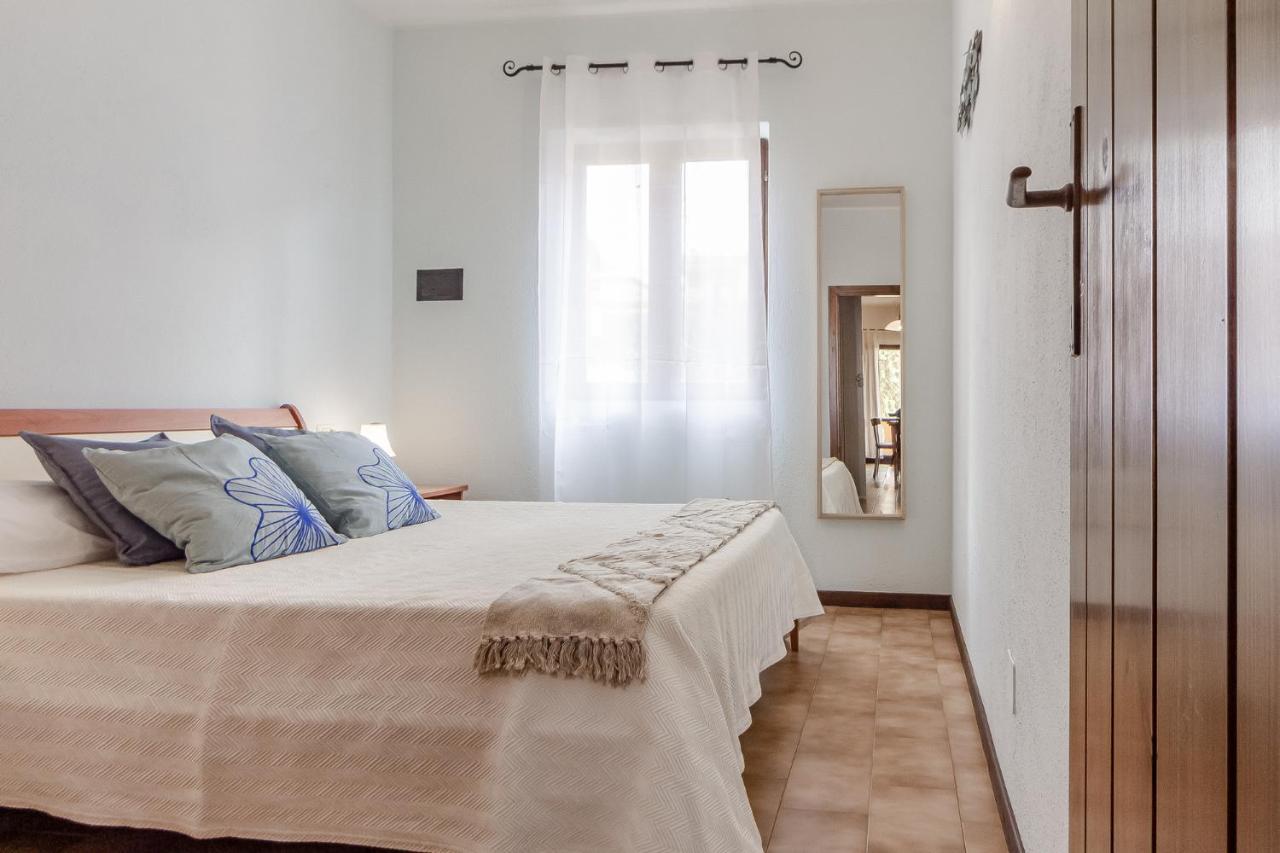 Relax Family House Al Mare Appartement Isola Rossa Buitenkant foto